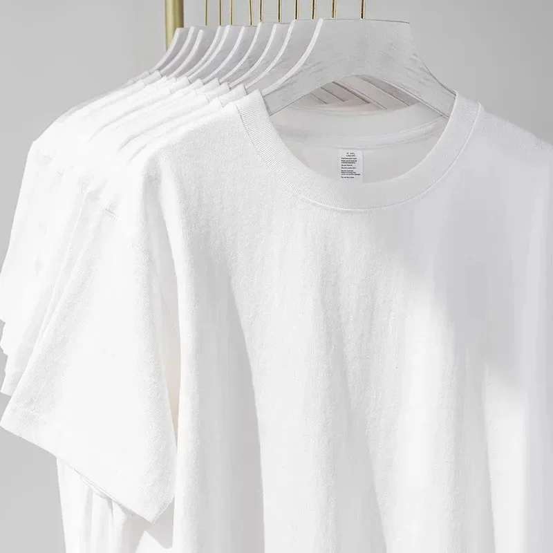 Essential T-Shirt Fashion - Image 3